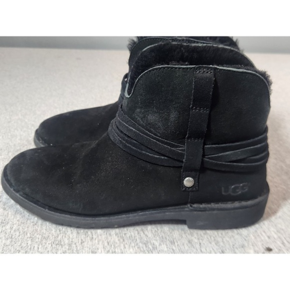 UGG Australia Black Suede Shearling Lined Wrap Strap Ankle Boots 1099053 size 10